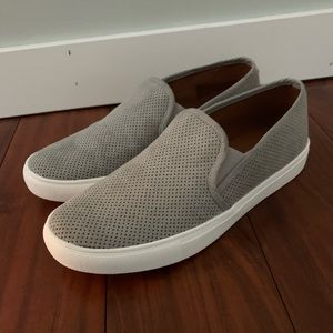 Steve Madden Zarayy slip ons